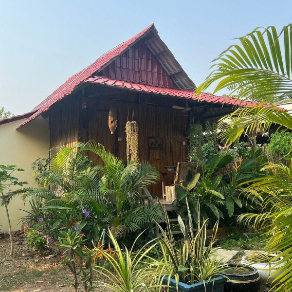 savet family homestay battambag outside